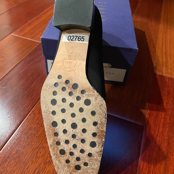 Stuart Weitzman black low chunky heel pump - Picture 5 of 5